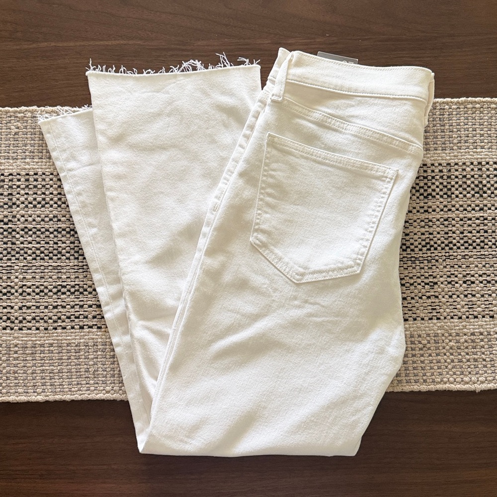 NWT Gap Kick Fit Jeans Size 29